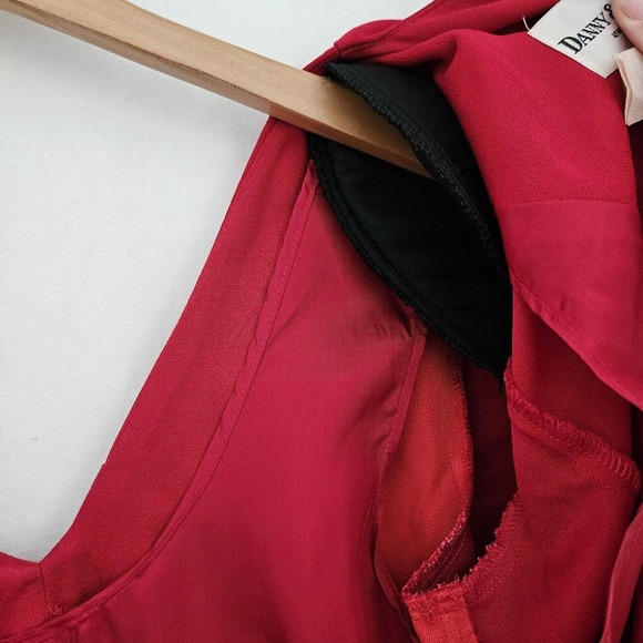 Danny & Nicole Red 1 Pc Dress Suit Size 6 Career, Church Suit Vintage 90s - Picture 12 of 15